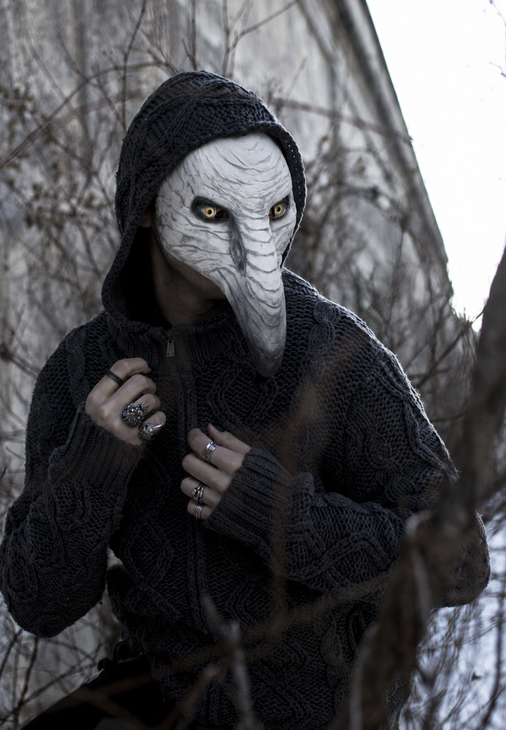 Halloween Beak Mask - Creepy Bird Costume Accessory