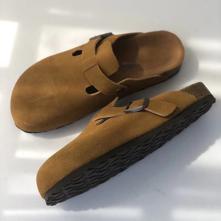 Men's Lightweight Slippers - Soft Sole Casual Comfort Shoes - Brown