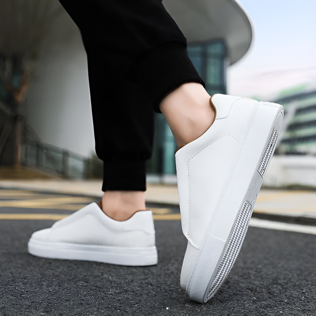 Men's Lightweight Sneakers - Casual Comfort & Grip