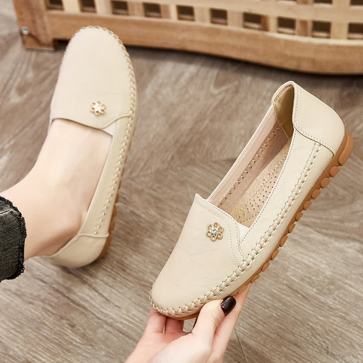 Women's Soft Slip-On Loafers - Lightweight Everyday Comfort
